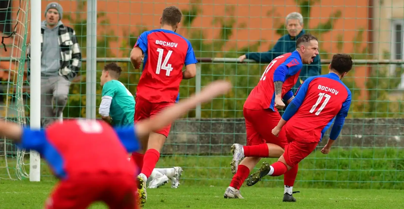 Sedm gólů a pět vyloučených! Bláznivý duel v Sedleci jsme zvládli